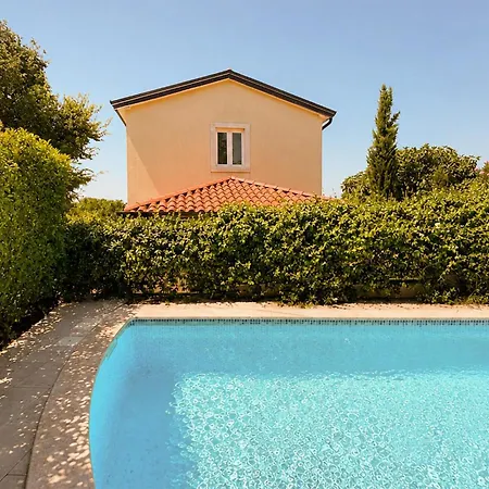 Stunning In Ferienhaus Poreč